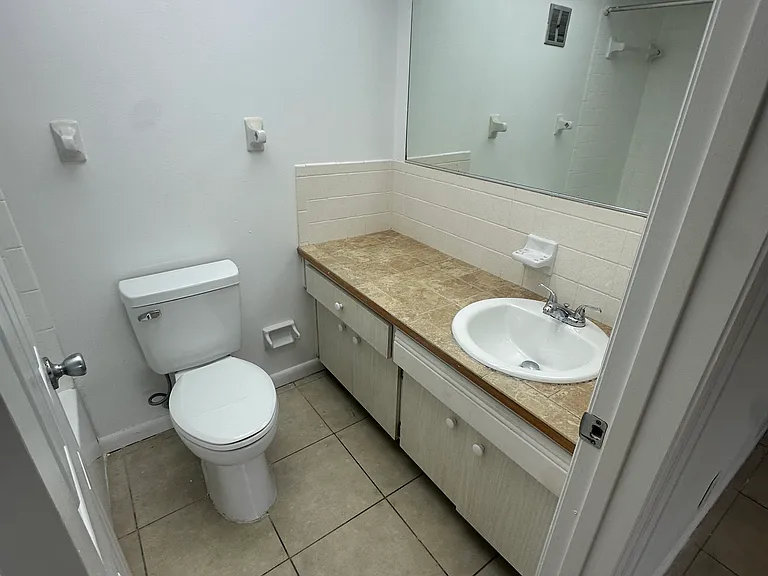 621 Sally Ln #6 — Photo 6