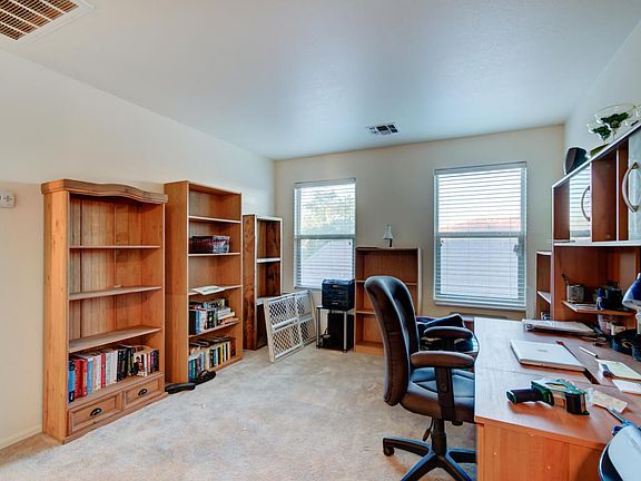 1083 E Kelsi Ave-31