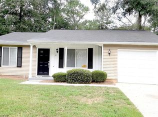 5189 Scarbrough Ln, Stone Mountain, GA 30088