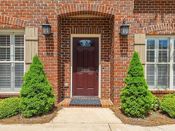 Welcome!  Come on in!