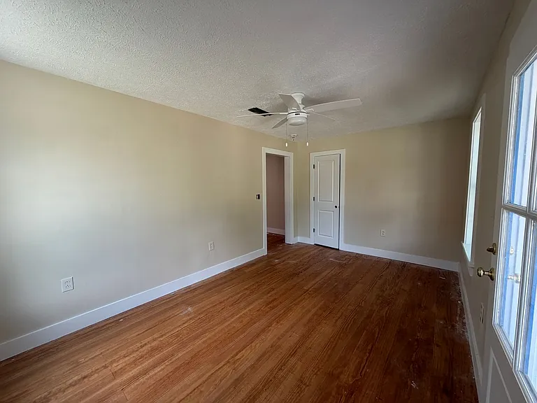 401 McKee St #403 — Photo 5