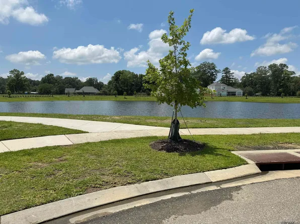 4095 Ambassador Cir, Zachary, LA 70791