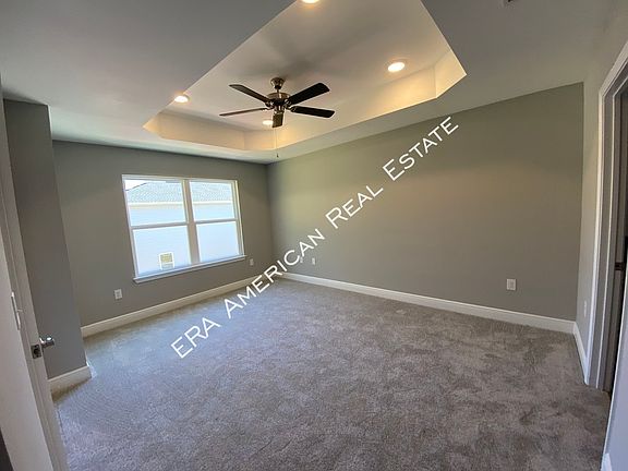 5th image of 1002 Grace Ln
