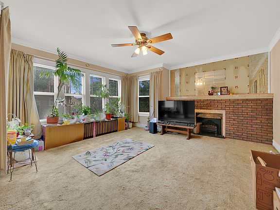 3rd image of 3131 N Major Ave