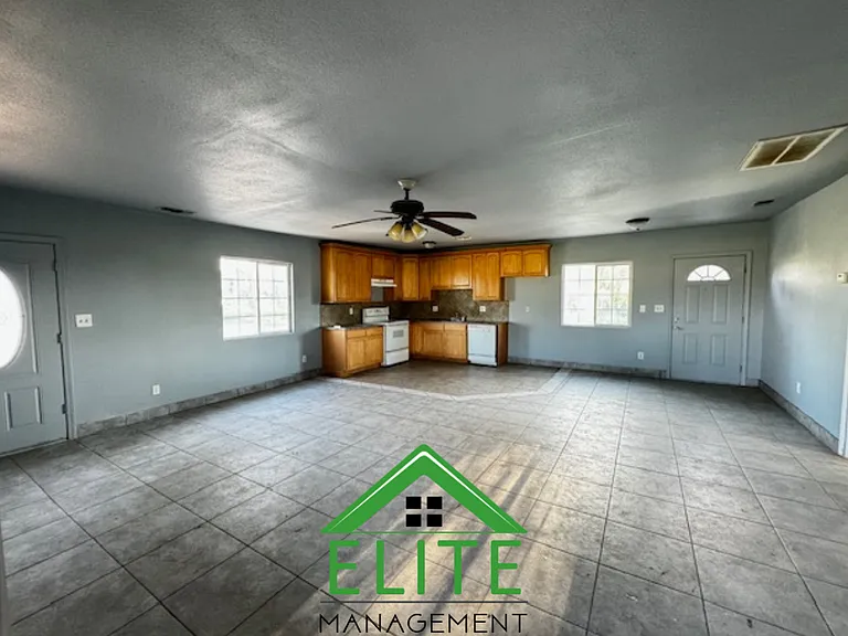 10575 Twin Cities Rd — Photo 6