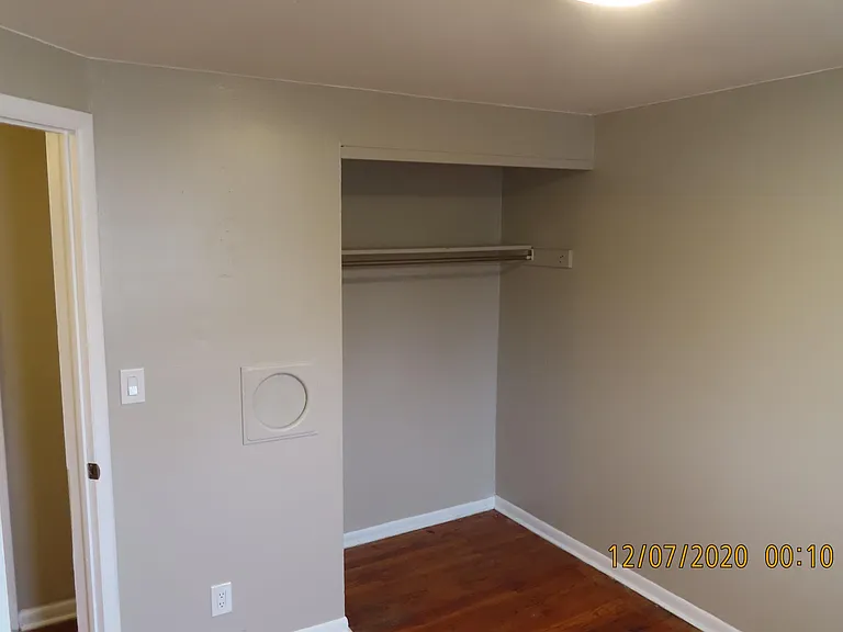 905 North Meadows Court - C — Photo 23
