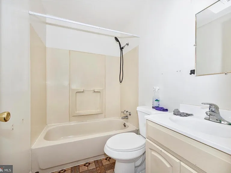 9913 Forest View Pl — Photo 9