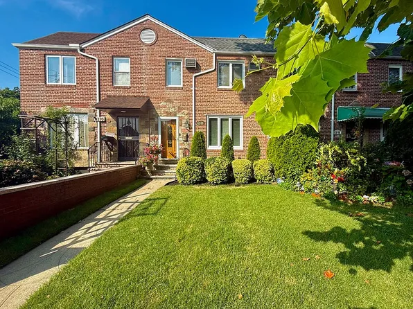 63-68 77th St #1, Middle Village, NY 11379