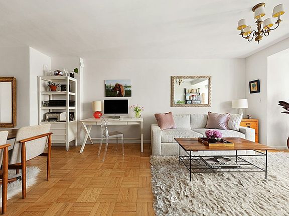 3rd image of 155 E 34th St APT 15H