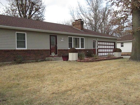 2nd image of 1119 Stonehaven Ave