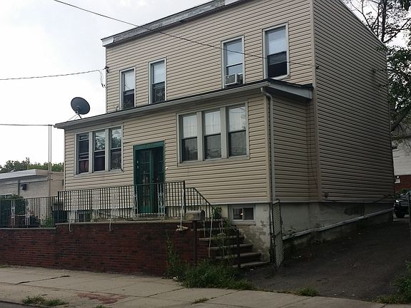 2nd image of 1988 77th St