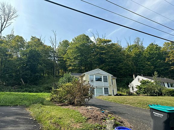 4th image of 368 Three Bridges Rd