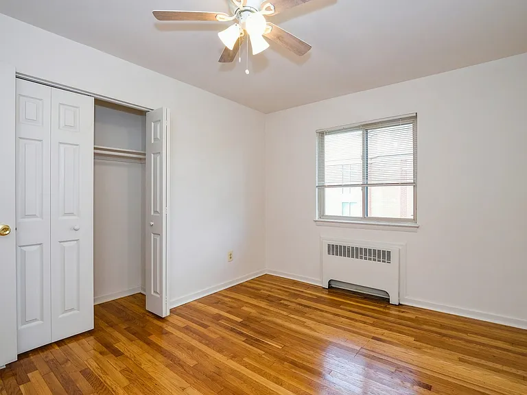 Parkview Gardens Apartments — Photo 23