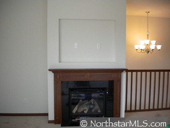 4th image of 11856 Emery Village Drive N