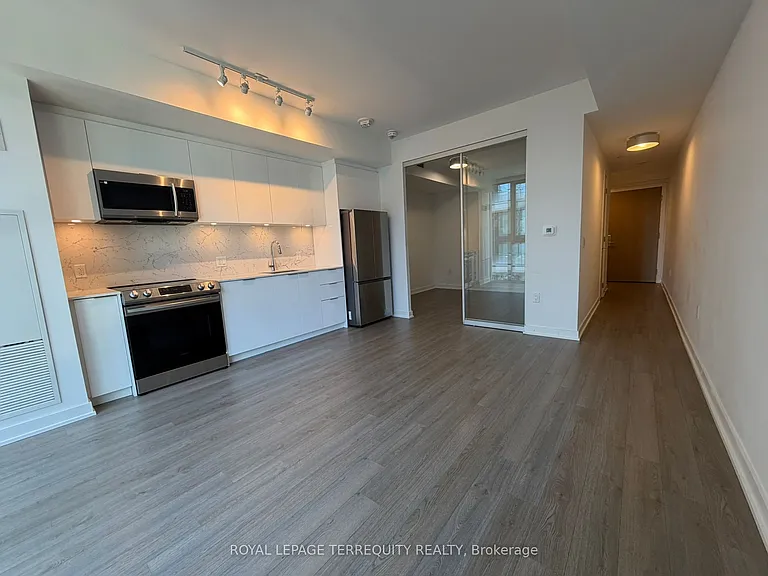 357 King St W #3307 — Photo 6