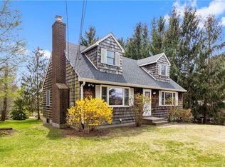56 Lamphere Rd, Waterford, CT 06385