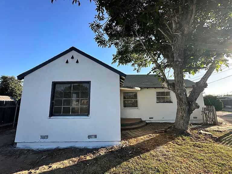 11328 Ranchito St — Photo 8