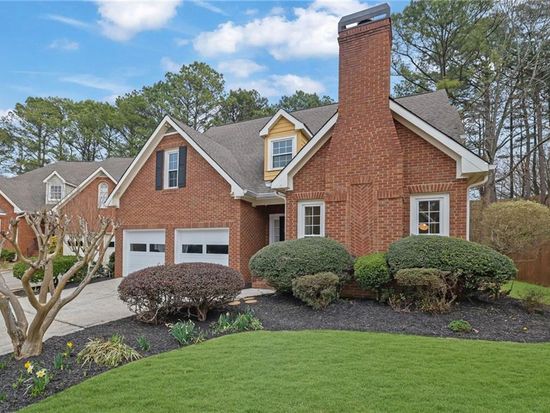 1543 Laurel Park Cir NE, Atlanta, GA 30329