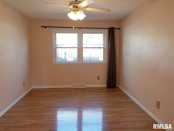 4th image of 919 28th Ave