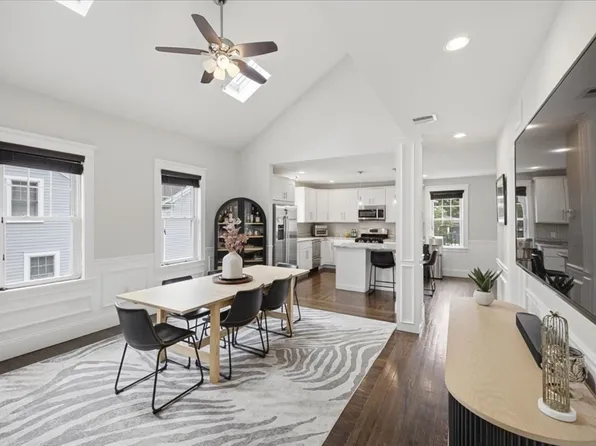 9 Park St #10, Boston, MA 02122
