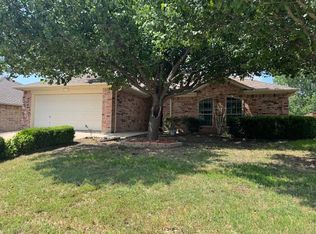 1309 Columbia Dr, Midlothian, TX 76065