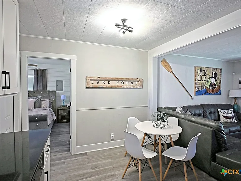 553 Scenic Dr — Photo 12