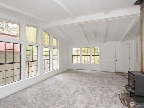 4th image of 286 Canyon Estates Drive
