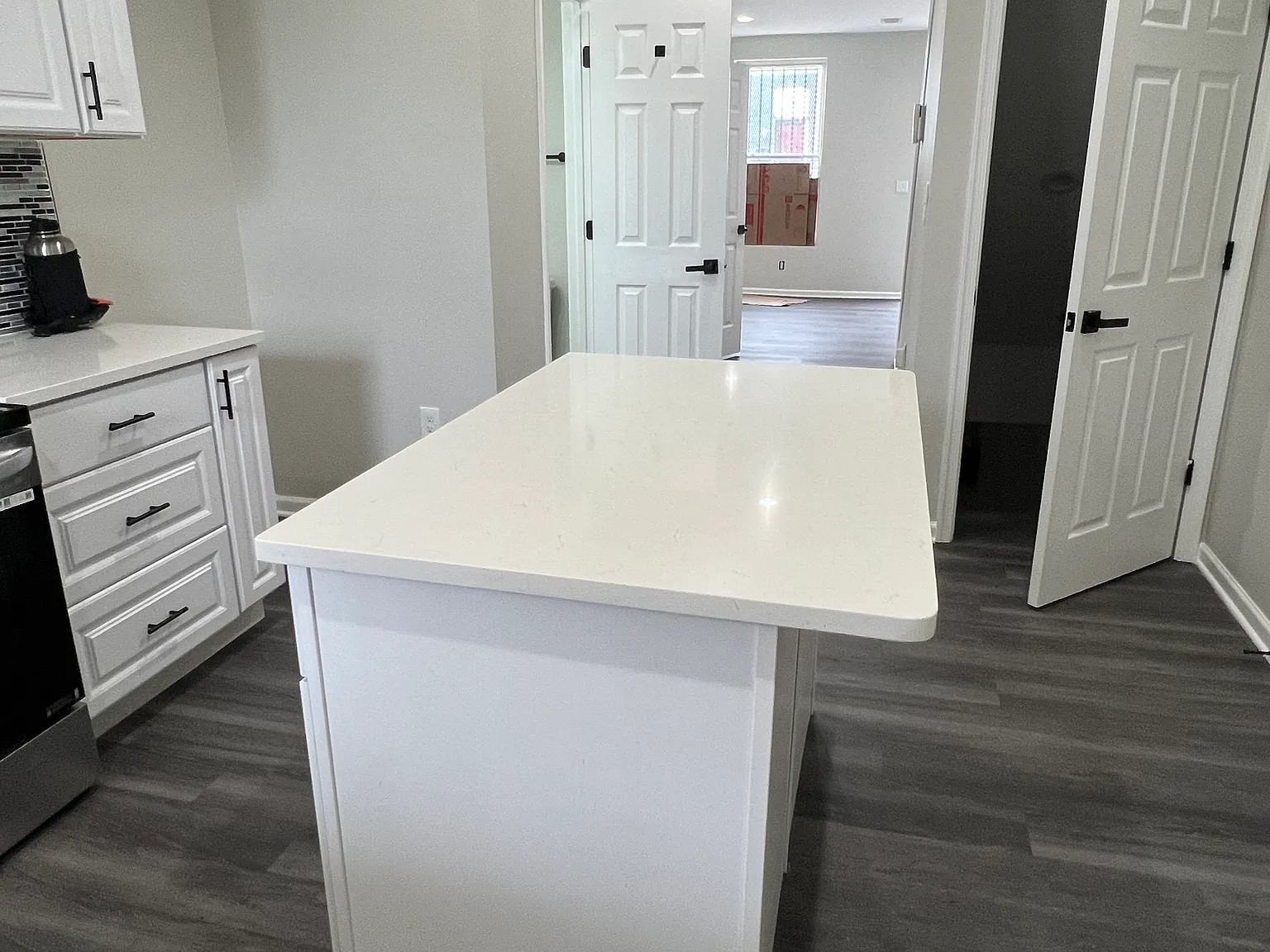 3 bed, $1,600 — Photo 2