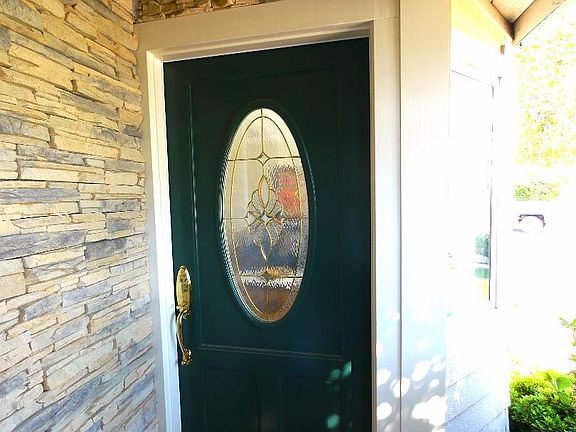 4th image of 1251 Theresa Ave