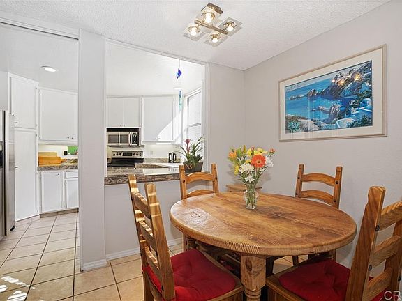 4th image of 303 Coast Blvd Unit 18