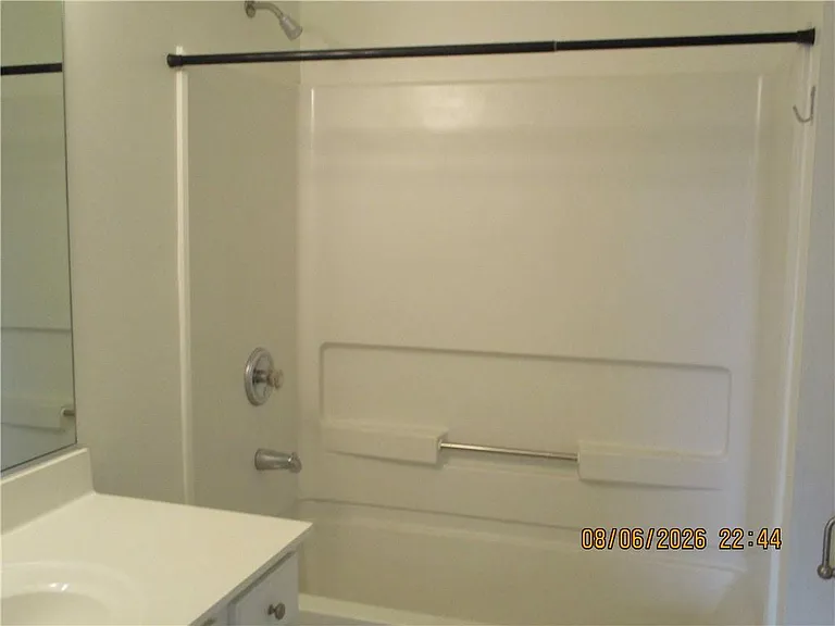 1112 Thornborough Dr — Photo 33