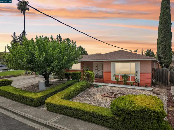 738 Santa Ana Dr, Pittsburg, CA 94565