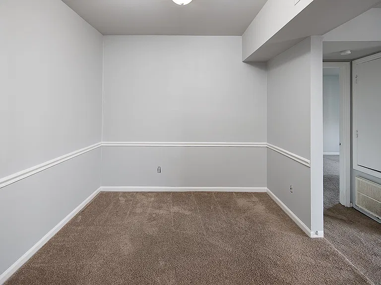 849 Farmhurst Dr #D — Photo 20