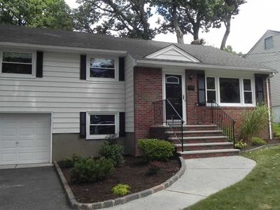39 Walter Ave, Hasbrouck Heights, NJ, 07604