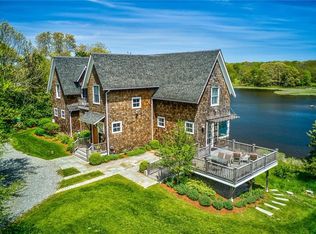 250 Wood Hill Rd, Narragansett, RI 02882