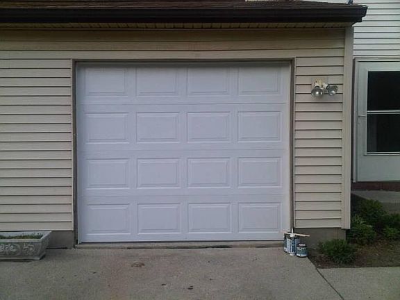 Attached 1-Car Garage