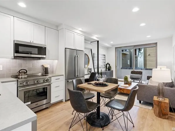 2637 NW 59th St #D, Seattle, WA 98107