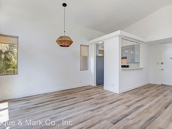 4th image of 1047 11th St APT 6