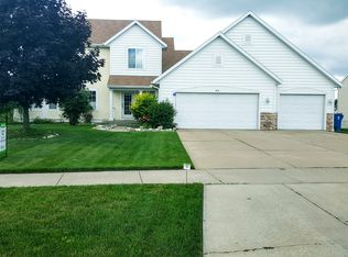 625 Oldfield Dr SE, Byron Center, MI 49315