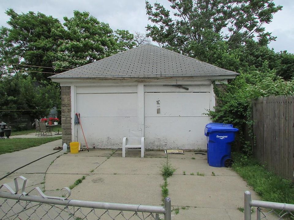 2nd image of 311 Oakland St