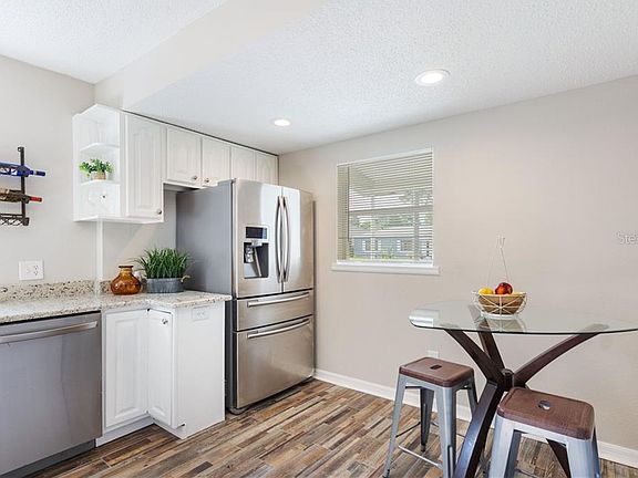 4th image of 3008 W Price Ave