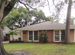 5108 Patrick Henry St, Bellaire, TX 77401