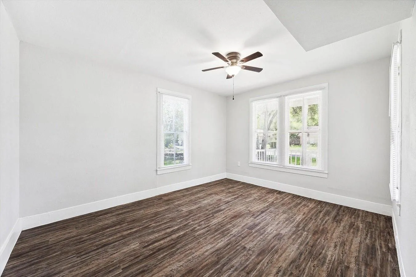 3 bed, 2.0 bath, 1388 sqft, $1,700 — Photo 4