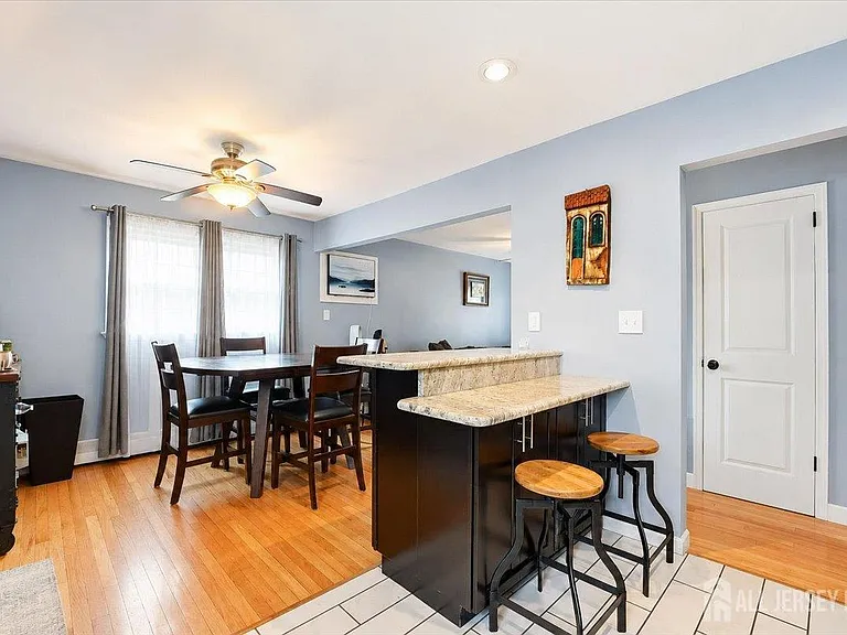 455 W Smith St #1 — Photo 9