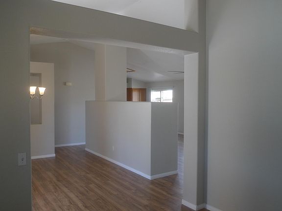 2nd image of 73530 Woodward Dr