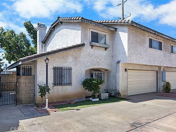 2nd image of 11855 Ramona Blvd