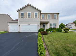 4000 Bluestem Cir, Zion, IL 60099