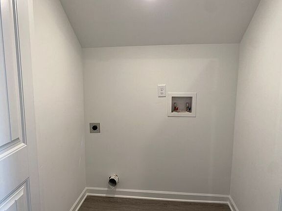 2nd image of 2656 Lakevilla Dr #9