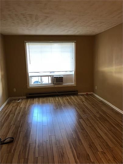 2nd image of 41 Salter Ave #8