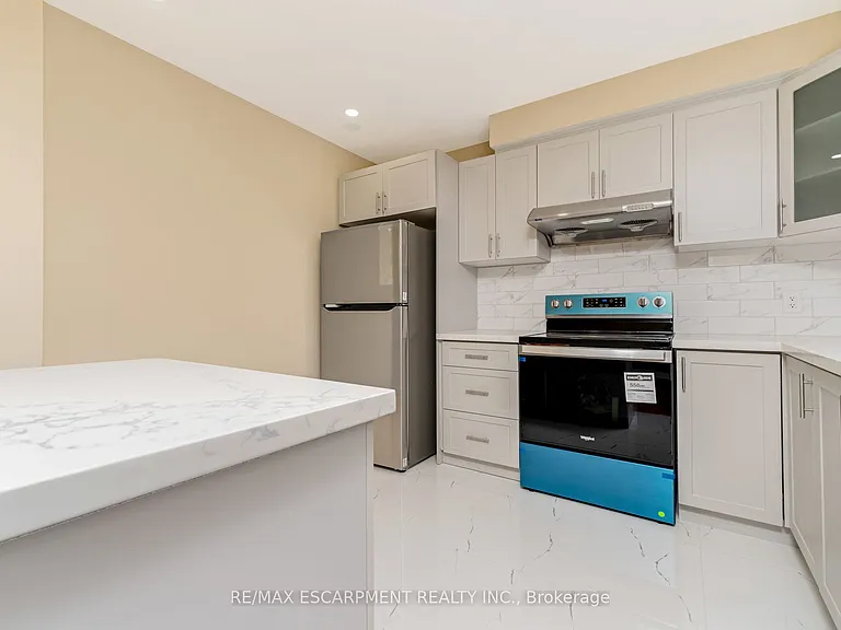 113 Poynter Dr — Photo 13